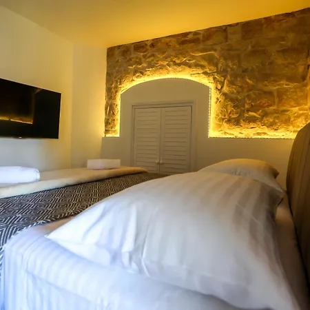 Kate בית הארחה